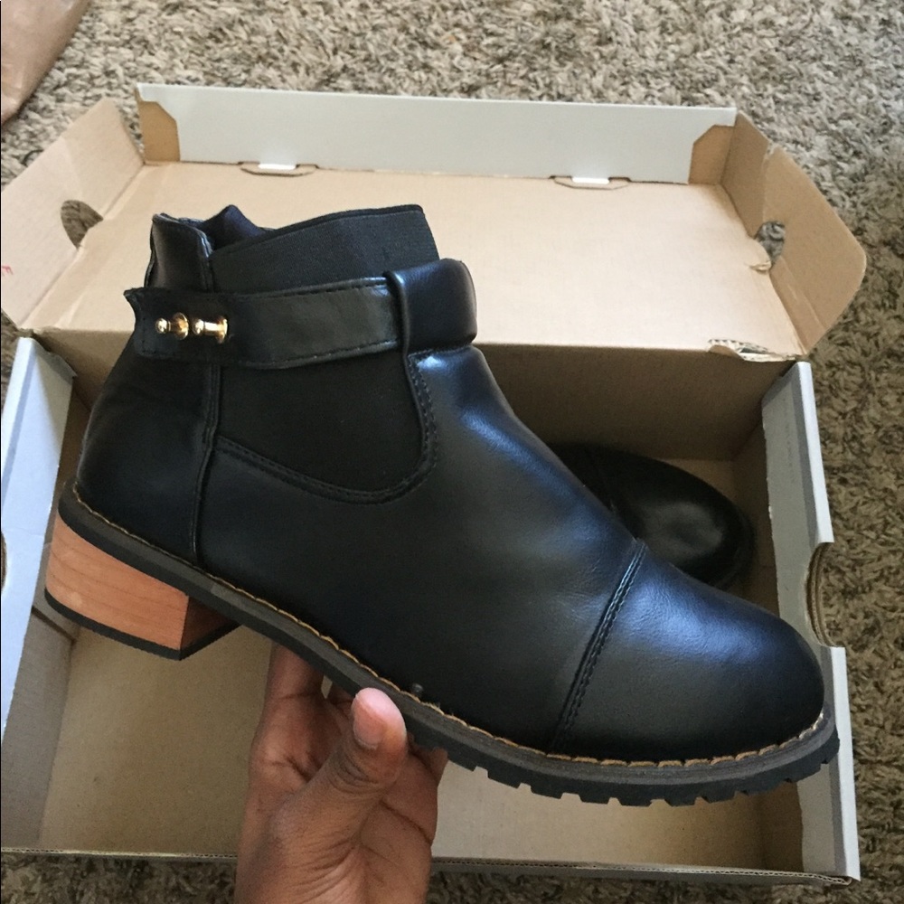 black booties